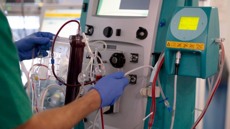 Clínica de hemodiálise: RSS de altíssimo volume e por que a coleta diária é regra