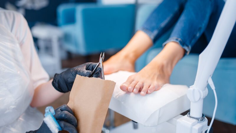 Clínica de podologia: PGRSS para perfurocortantes finos e o resíduo específico do setor