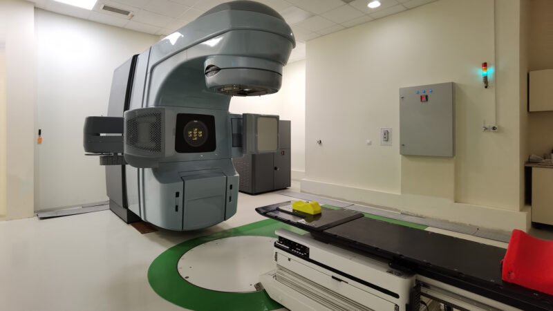 Clínica de radioterapia: RSS misto biológico + radioativo Grupo C com regulação CNEN