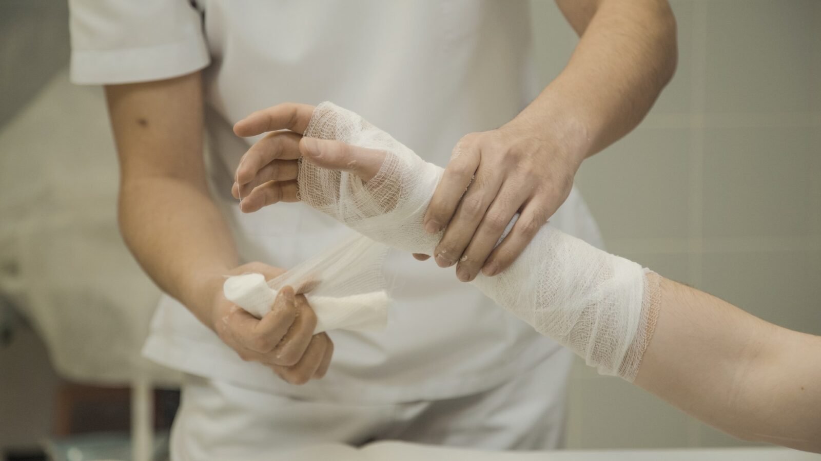 Como Descartar Resíduo de Curativo de Queimadura