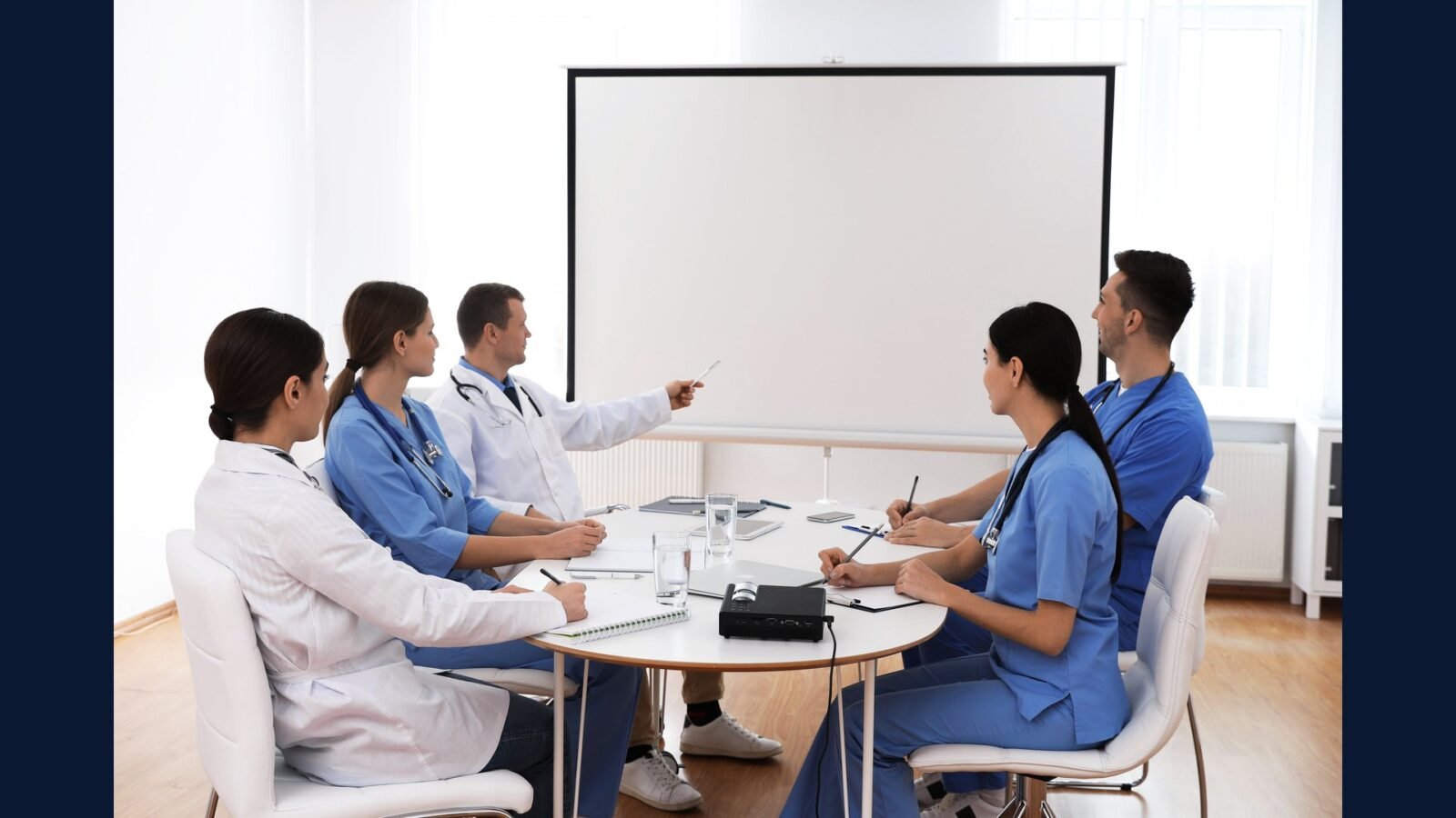 Comunicação interna PGRSS — newsletter mural treinamento