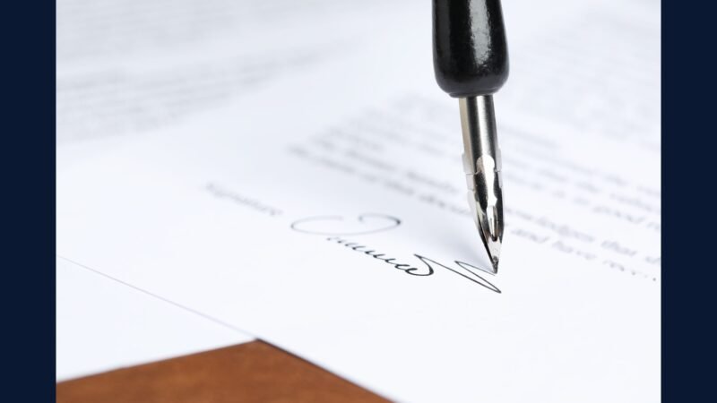 Contrato de Coleta de RSS: o Que Conferir Antes de Assinar