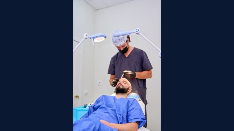 PGRSS clínica capilar — transplante FUE e injeção