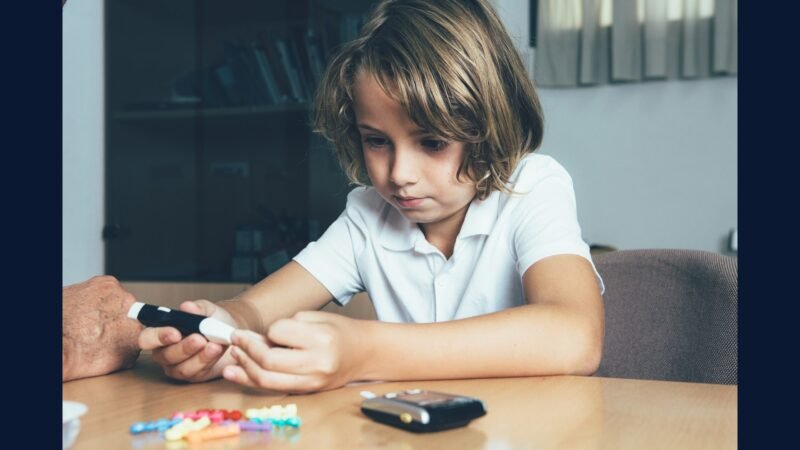 RSS endocrinologia pediátrica — DM1 infantil e crescimento
